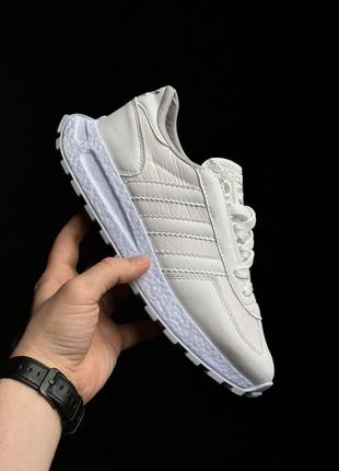 Мужские кроссовки adidas sneakers boost white1 фото