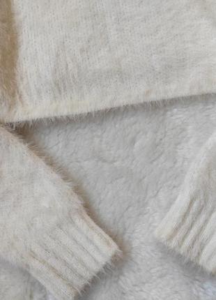Белый пушистый свитер травка теплая кофта оверсайз обьемная стрейч кроп короткая вязаная кофточка5 фото