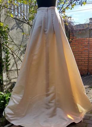 Розкішна пишна спідниця зі шлейфом весільна2 фото