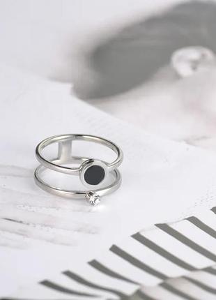 Женское стильное кольцо двойное декор цирконий вставка черная акриловая цвет серебристый медицинская сталь2 фото