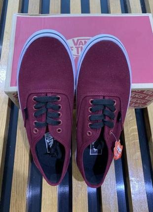 Стильные кеды vans