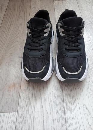 Кроссовки н.м