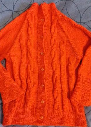 Вязаная кофточка для девочки