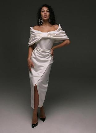Плаття жіноче міді, біле, ошатне, з декоративним бантом, дизайнерське бренд, колір — айворі
