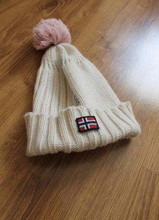 Суперстильная женская теплая шапка на небольшую голову с помпоном napapijri