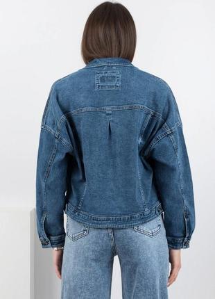 Женская джинсовая синяя куртка3 фото