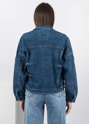 Женская джинсовая синяя куртка3 фото