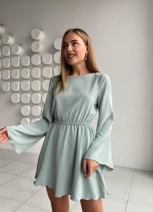 Летнее роскошное мини короткое зеленое фисташковое платье на резинке тренд 2023