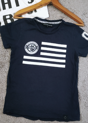 Модна футболка для хлопчика