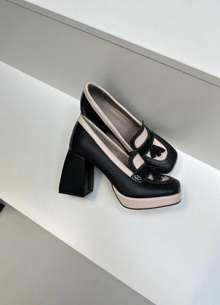 Шкіряні туфлі на стійкому масивному каблуку чорний + беж багато кольорів2 фото