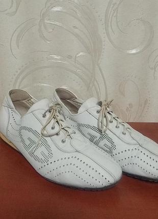 Кроссовки летние натуральная кожа