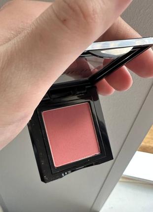 Розкішні рум‘яна bobbi brown у відтінку tawny10 фото