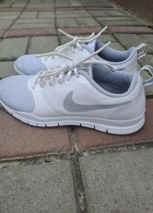 women s nike flex essential training shoe