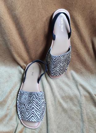 Сандали,минорки,абаркасы 39 р white stuff