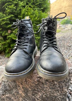 Очень крутые оригинальные кожаные ботинки dr. martens