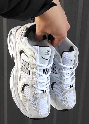 Жіночі кросівки топ 🥭