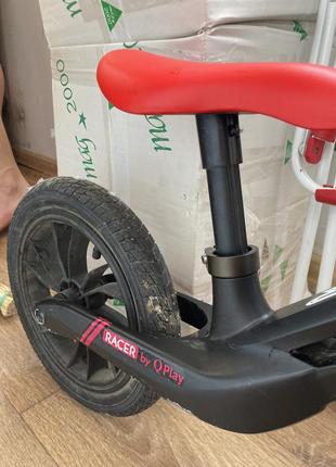 Беговел детский qplay racer с надувными колесами black red (b-300blackred)3 фото