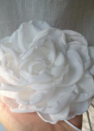 Белый цветок чокер6 фото