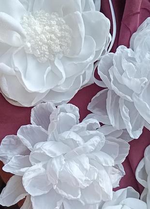 Белый цветок чокер10 фото
