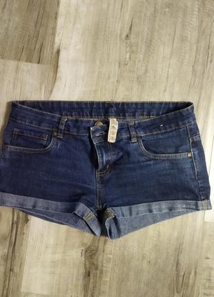 Шорти