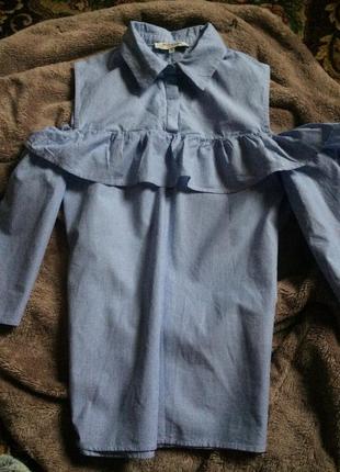 Блуза з відкритими плечима