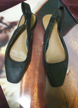 Сучасні, текстильні, легкі босоніжки, устілка шкіряна! нові.