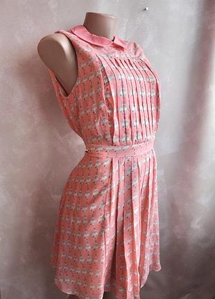 Сукня відомого світового дизайнера