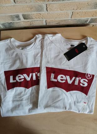 Футболка levis