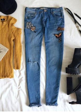 Джинсы bershka