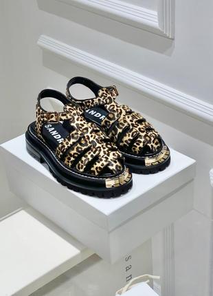 Босоніжки сандалі sandro