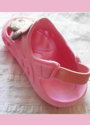 Крокси для дівчинки рожеві крокси дівчинці disney3 фото