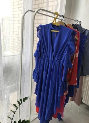 Синее шифоновое асимметричное платье миди5 фото