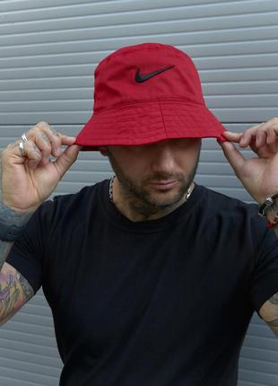 Панама nike червона 4