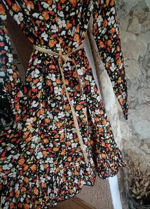 Сукня в квітковий принт3 фото