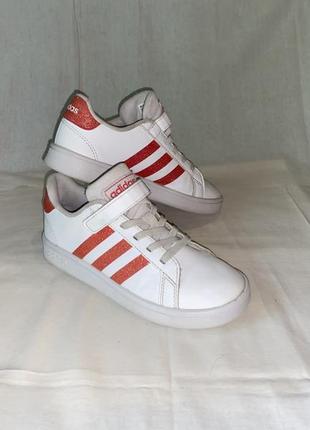 Кросівки *adidas* камбоджа р.31 (19.00 см)