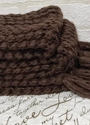 Стильний, довгий, дуже теплий, з красивим об'ємним узором шарф