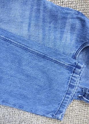 Джинсы