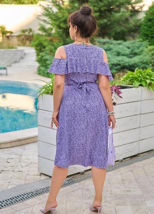 Платье миди большой размер на запах с пояском v образный вырез с воланом юбка трапеция ткань софт принт3 фото
