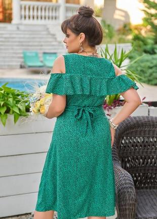 Платье миди большой размер на запах с пояском  v образный вырез с воланом юбка трапеция ткань софт принт2 фото