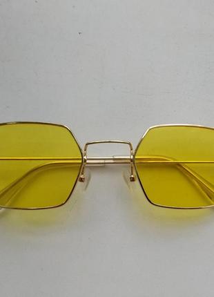 Желтые очки квадратные1 фото