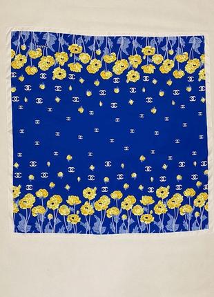 Шелковый платок с патриотическим принтом сине-желтый 90\90 см