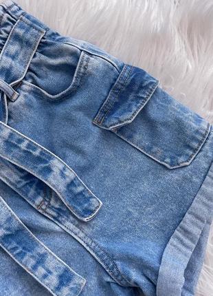Шорти джинсові з кишенями на поясі2 фото