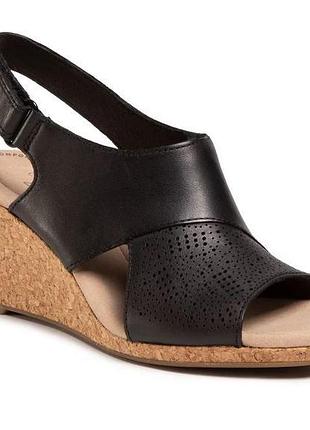 Р.37.5,38 clarks жіночі шкіряні босоніжки оригінал