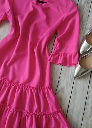 Яскрава сукня, насиченого рожевого кольору5 фото