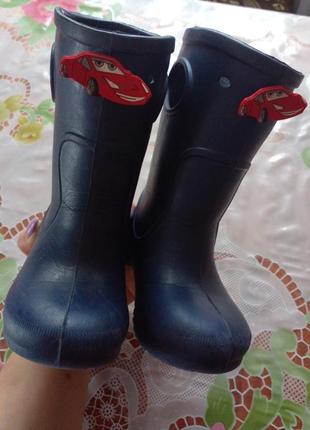 Резиновые сапоги,