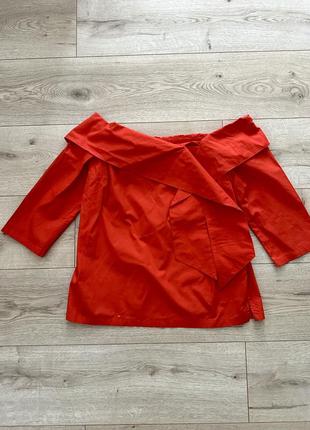 Красная рубашка со спущенными плечами1 фото