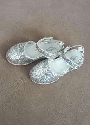 Босоніжки oshkosh