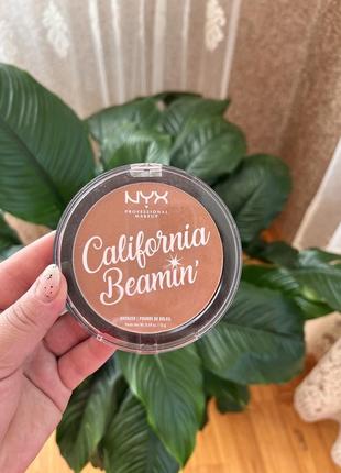 Пудра-бронзер для лица и тела nyx professional makeup professional california beamin face & body bronzer2 фото