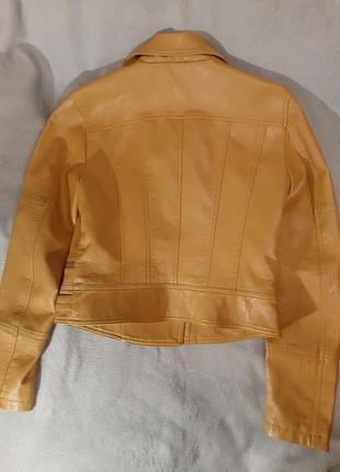 Эффектная куртка-косуха эко-кожа oasis насыщенного желтого цвета размер s/uk106 фото