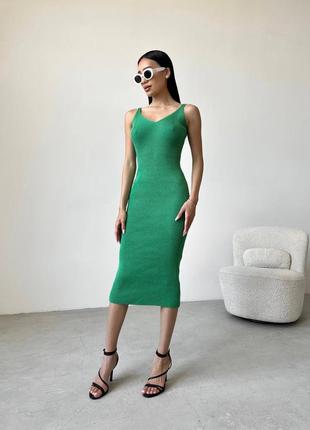 Жіночий легкий літній зелений облягаючий сарафан міді в рубчик облягаюче плаття в рубчик